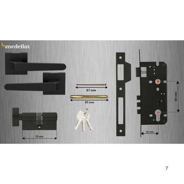 Trim: Jet Black - Image 7